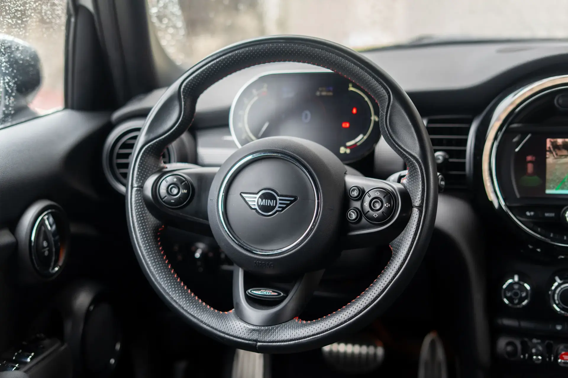 MINI 5 Portas Cooper Premium JCW Auto 7