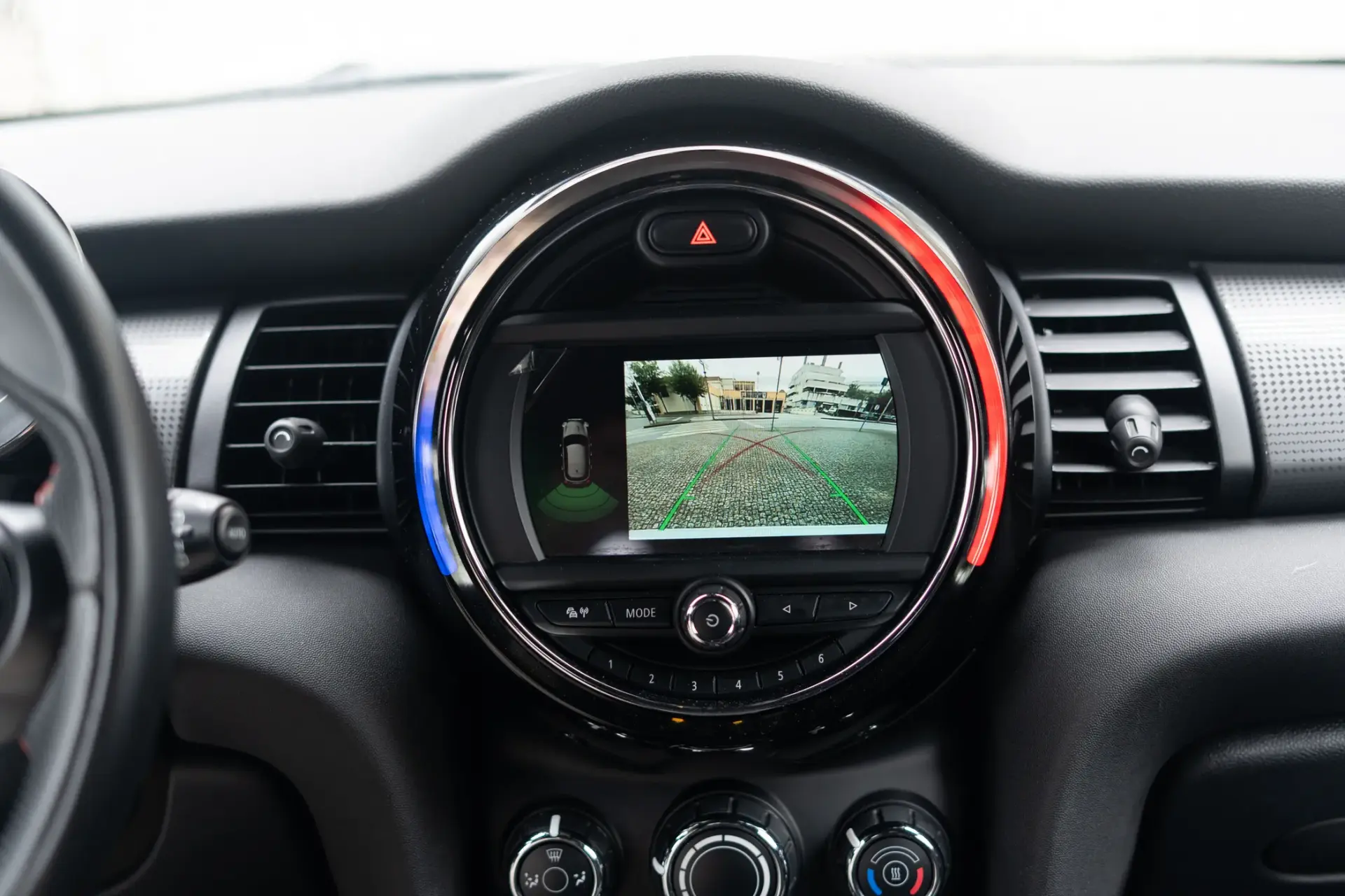 MINI 5 Portas Cooper Premium JCW Auto 16