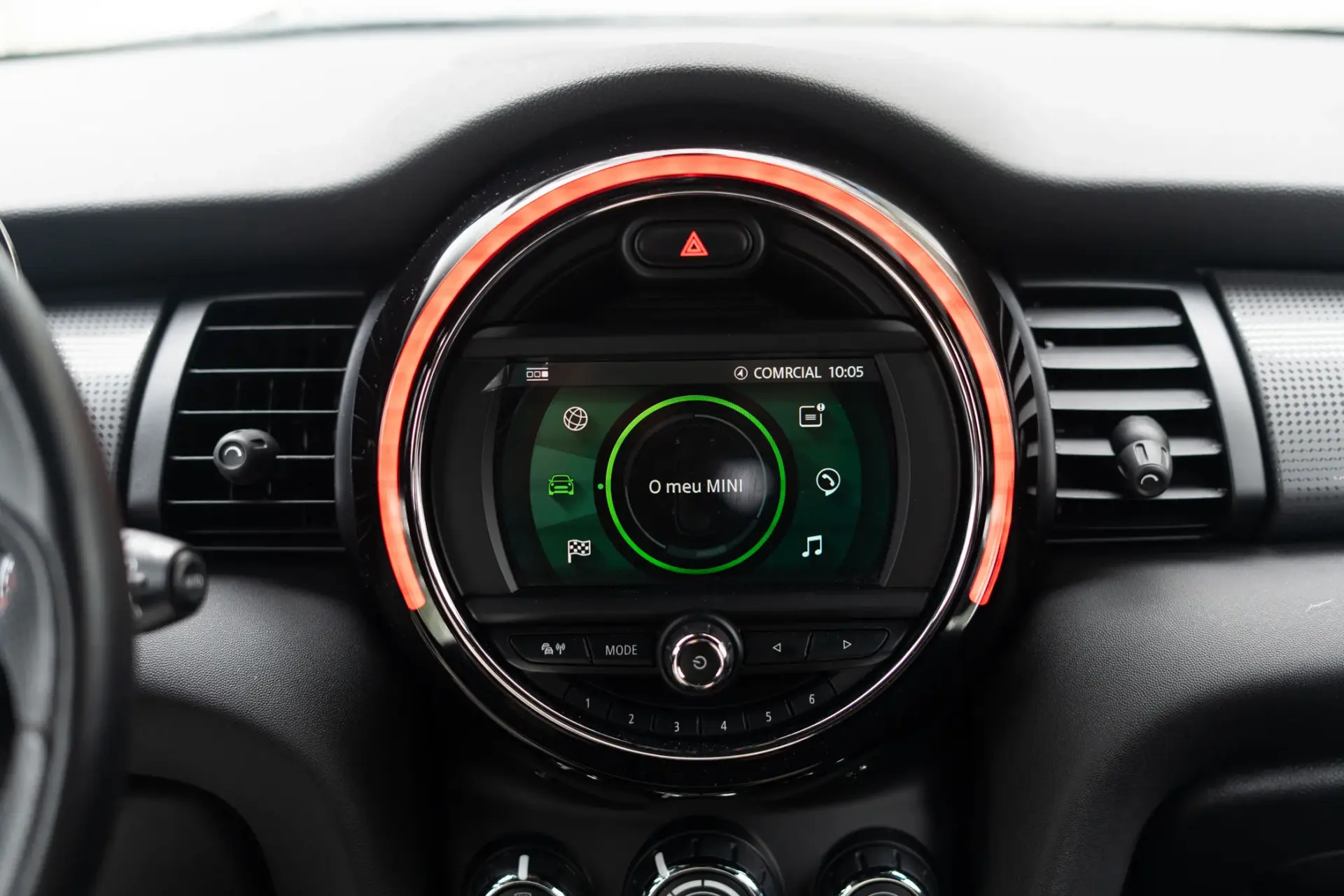 MINI 5 Portas Cooper Premium JCW Auto 24