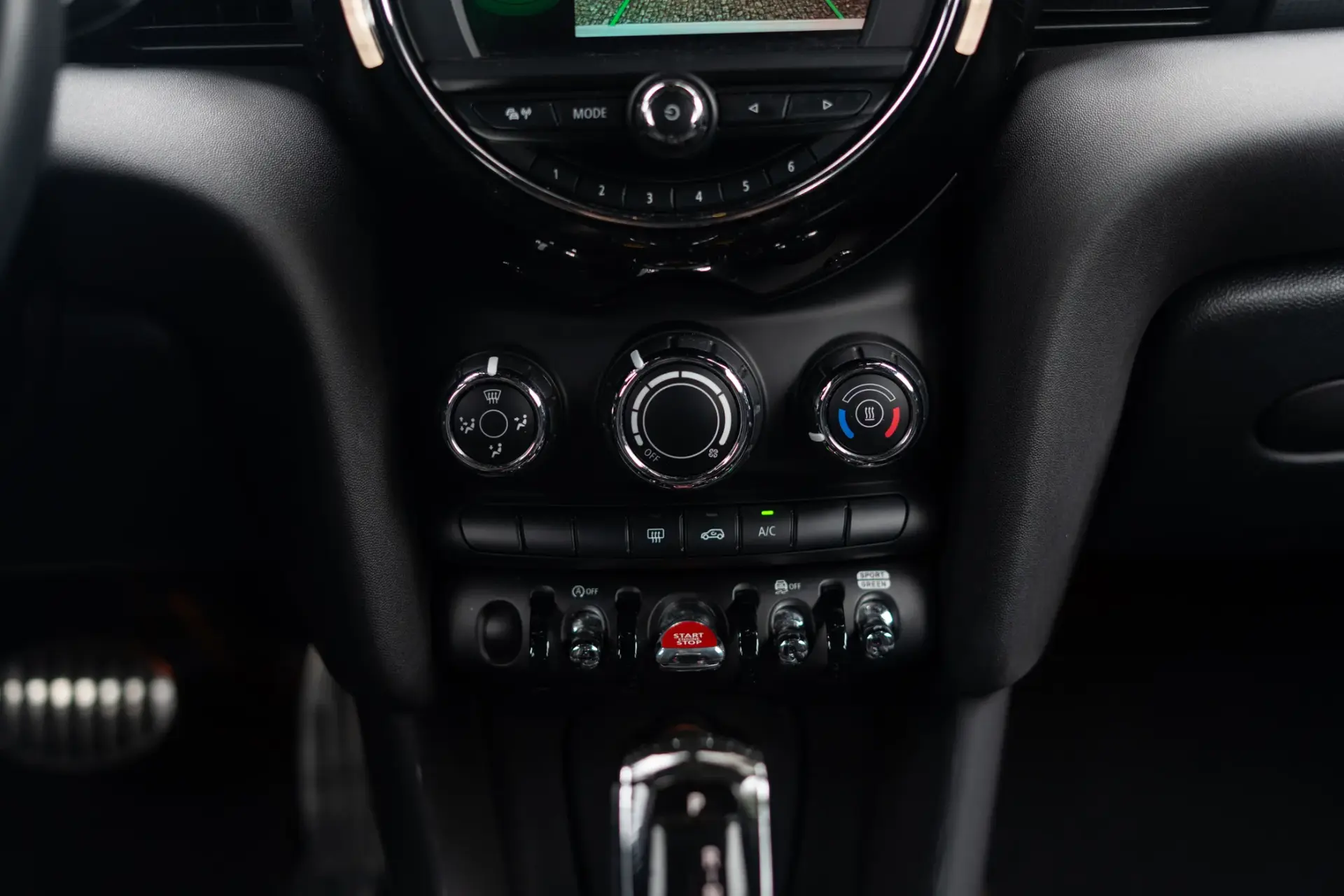 MINI 5 Portas Cooper Premium JCW Auto 35