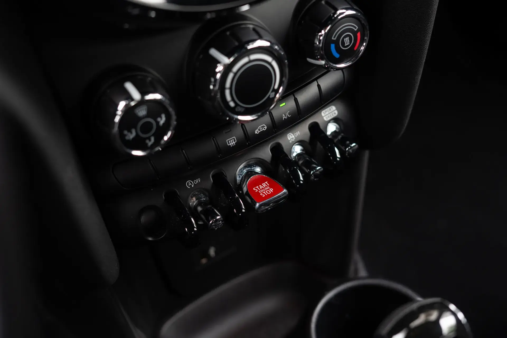MINI 5 Portas Cooper Premium JCW Auto 36
