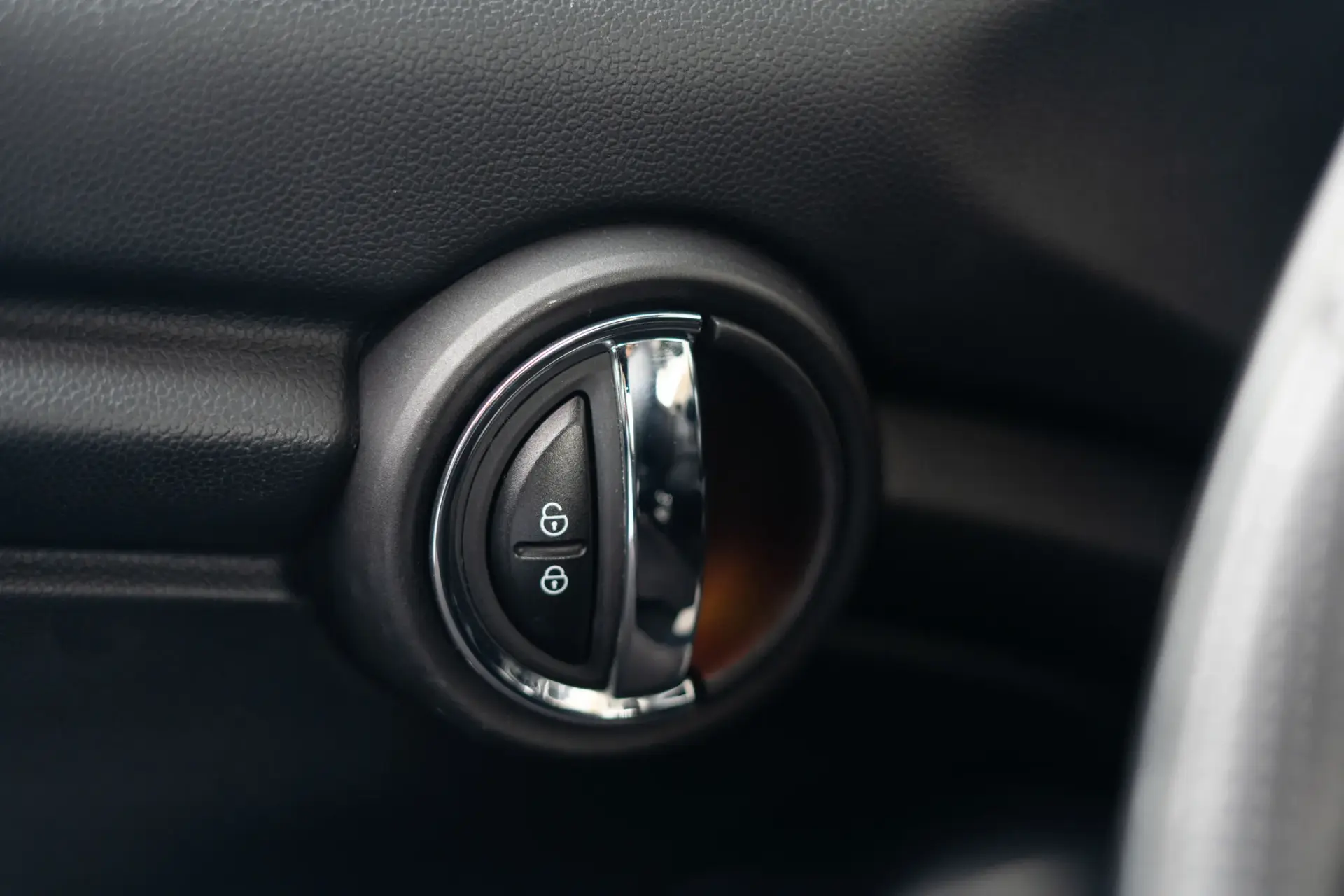 MINI 5 Portas Cooper Premium JCW Auto 46