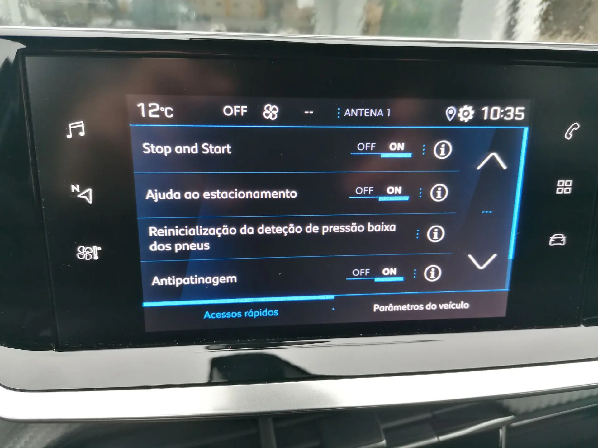 Peugeot 2008 1.2 PureTech Allure Pack 11