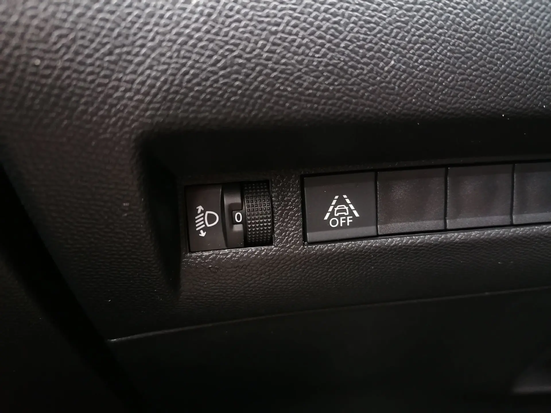 Peugeot 2008 1.2 PureTech Allure Pack 20