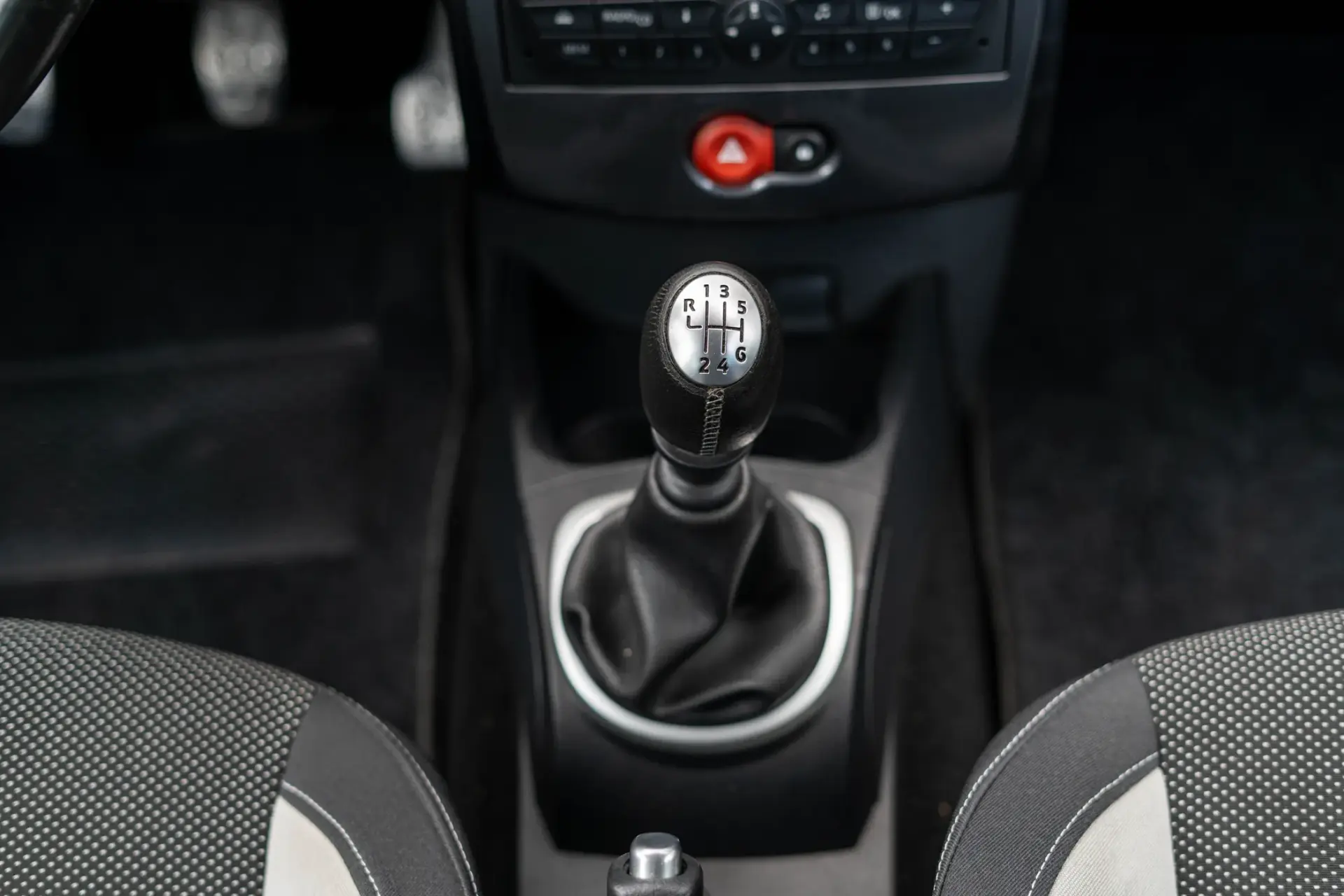 Renault Clio 2.0 16V RS 13