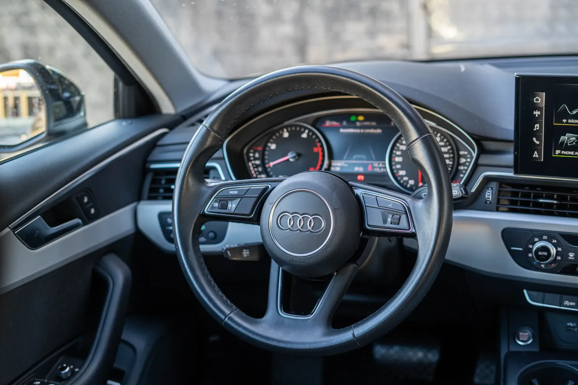 Audi A4 Avant 35 TDI Advanced S tronic 9