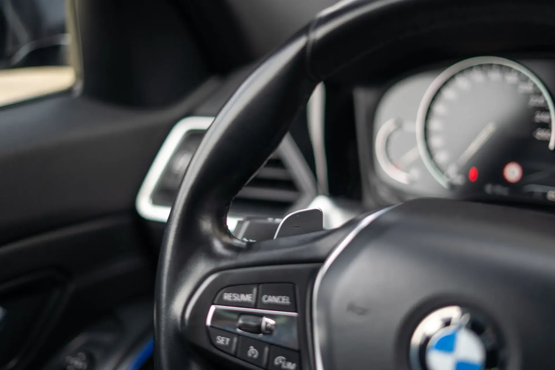 BMW 320 d Line Sport Shadow Auto 12