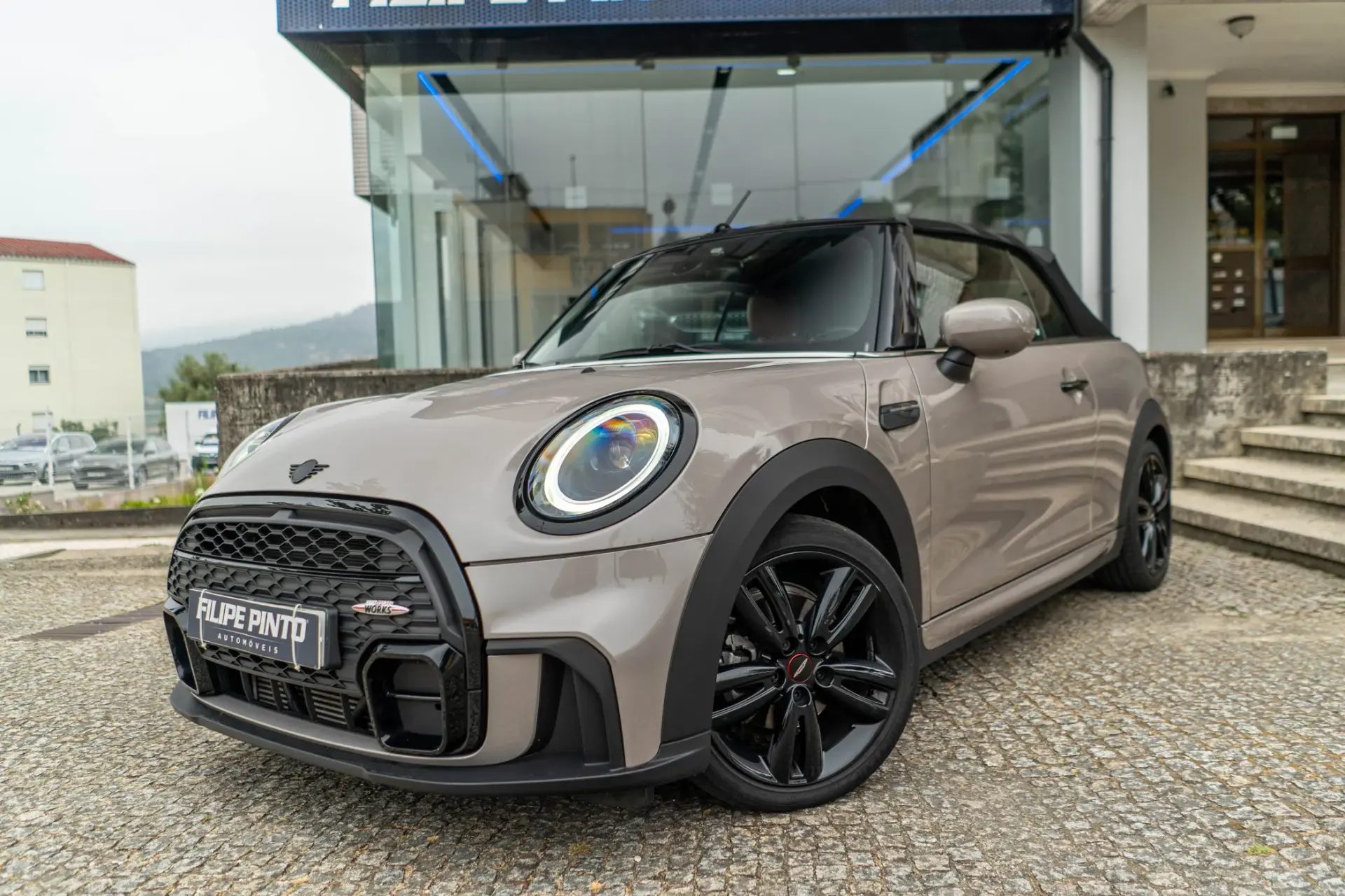 MINI Cabrio Cooper Premium Extra JCW Auto 40