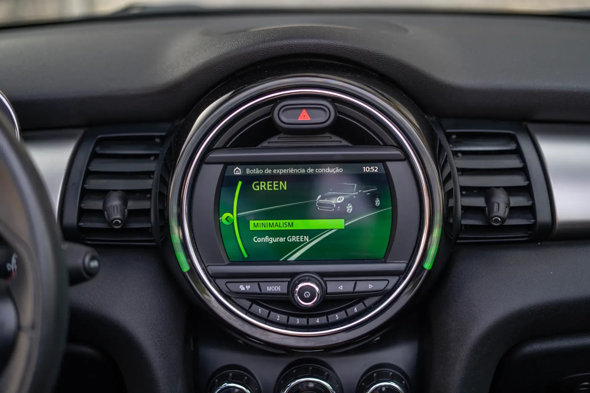 MINI Cabrio Cooper Premium Extra JCW Auto 22