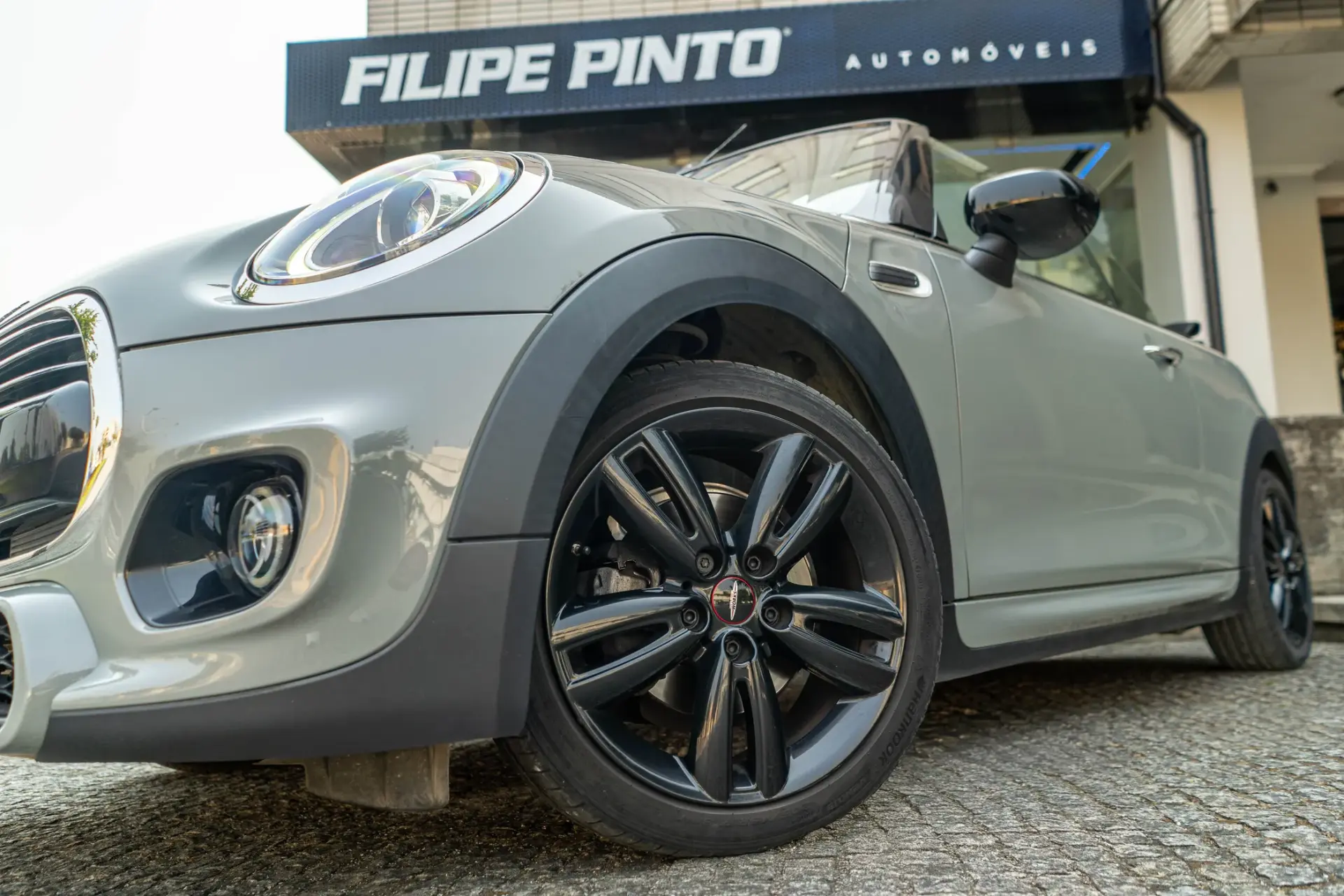 MINI Cabrio Cooper Premium Extra JCW Auto 51