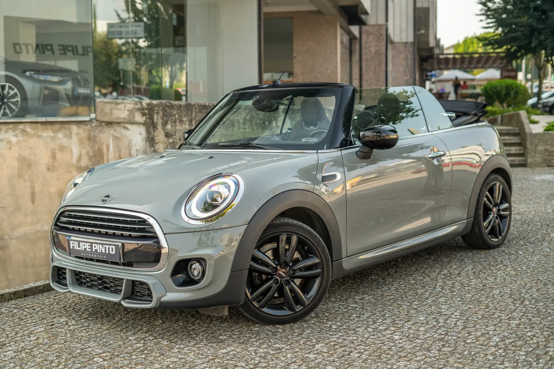 MINI Cabrio Cooper Premium Extra JCW Auto 63