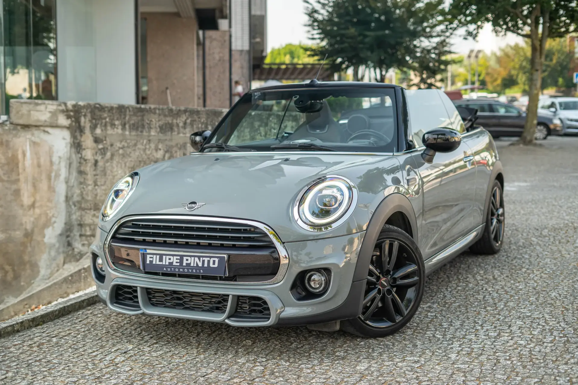 MINI Cabrio Cooper Premium Extra JCW Auto 64