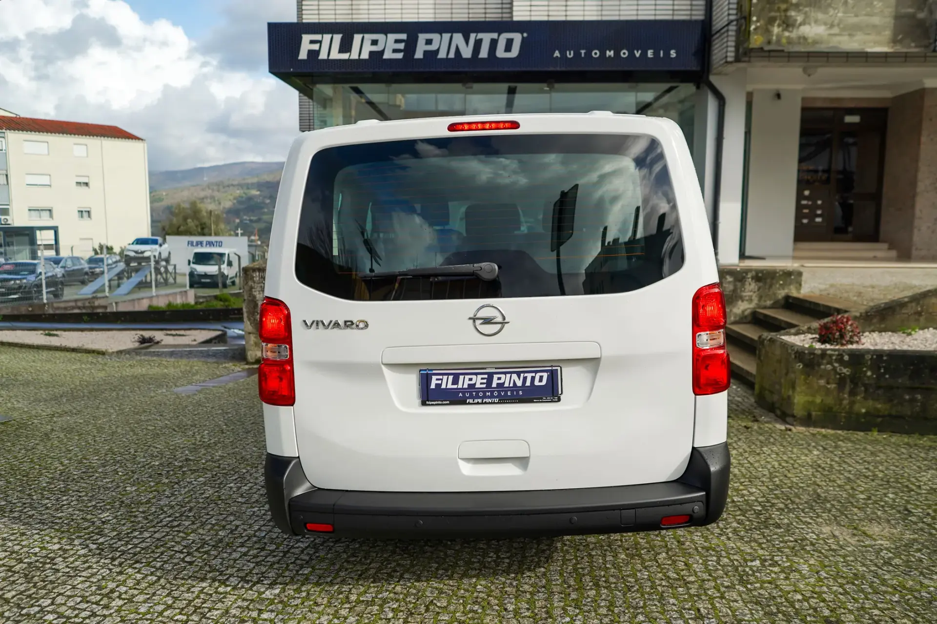 Opel Vivaro 1.5 CDTi L3H1 Essentia 6