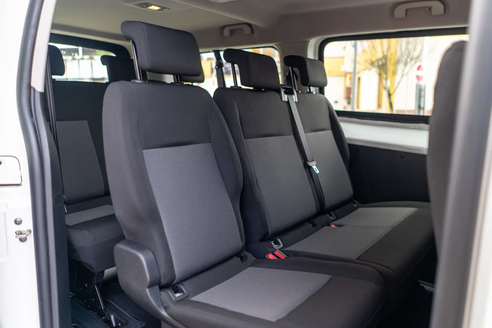 Opel Vivaro 1.5 CDTi L3H1 Essentia 23