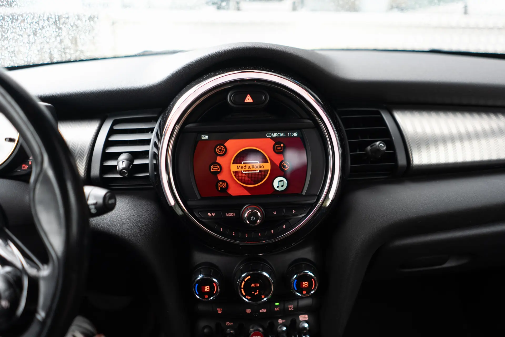 MINI 5 Portas Cooper D Auto 66