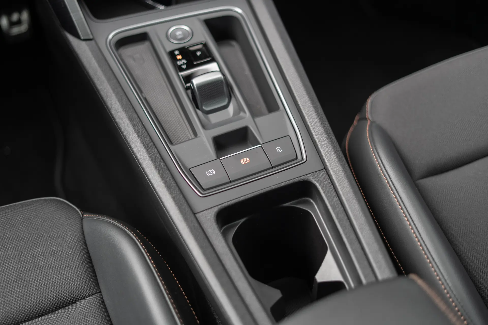 Cupra Formentor 1.4 e-Hybrid DSG VZ 100