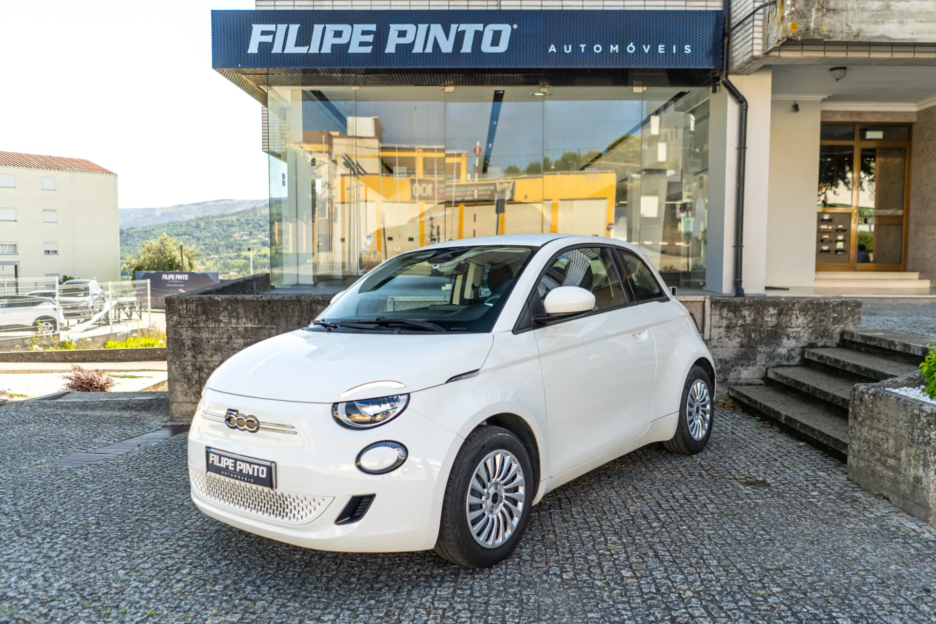 Fiat 500e 3 + 1 42 kWh 1