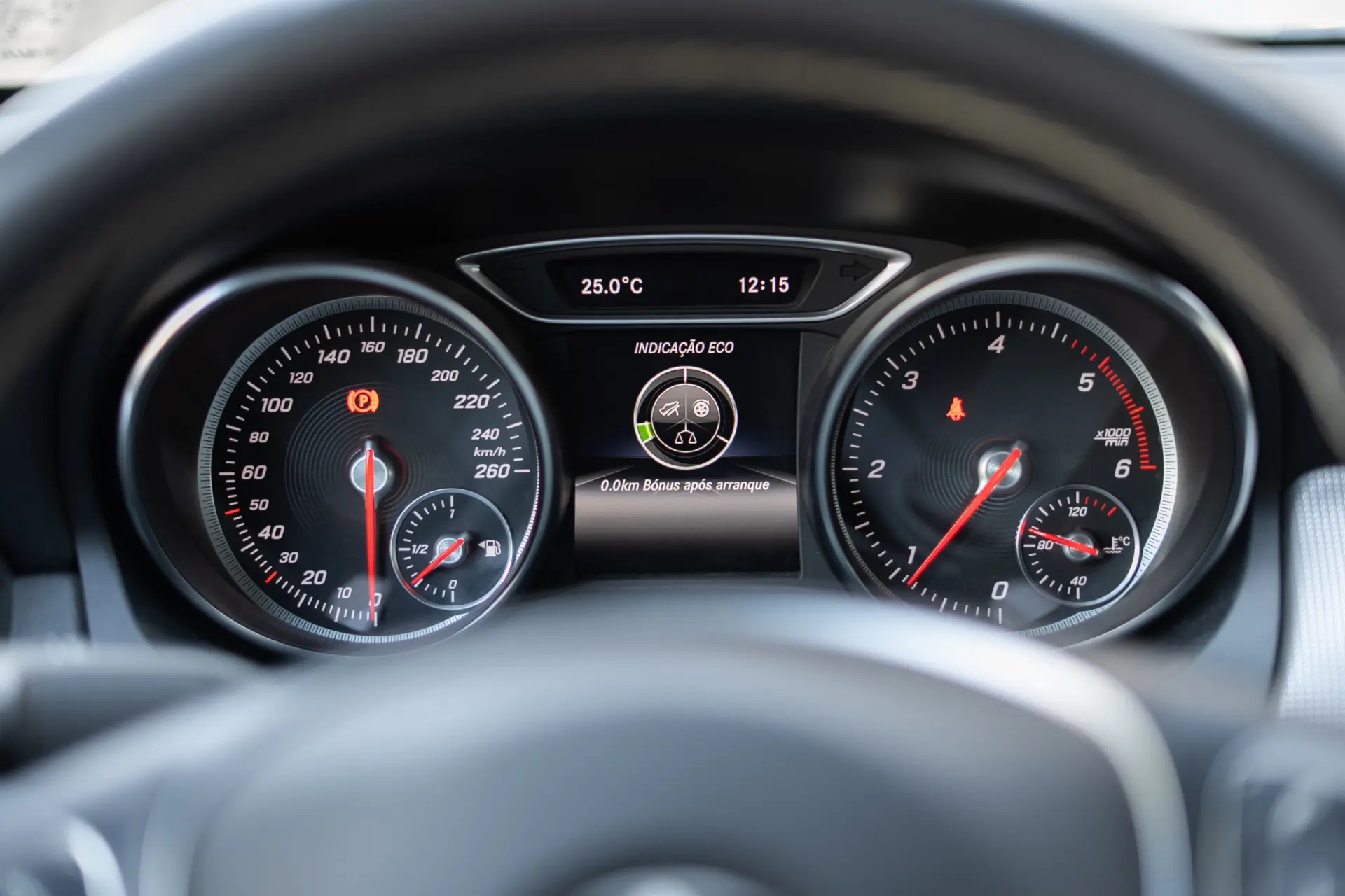 Mercedes-Benz CLA 180 d Urban 14