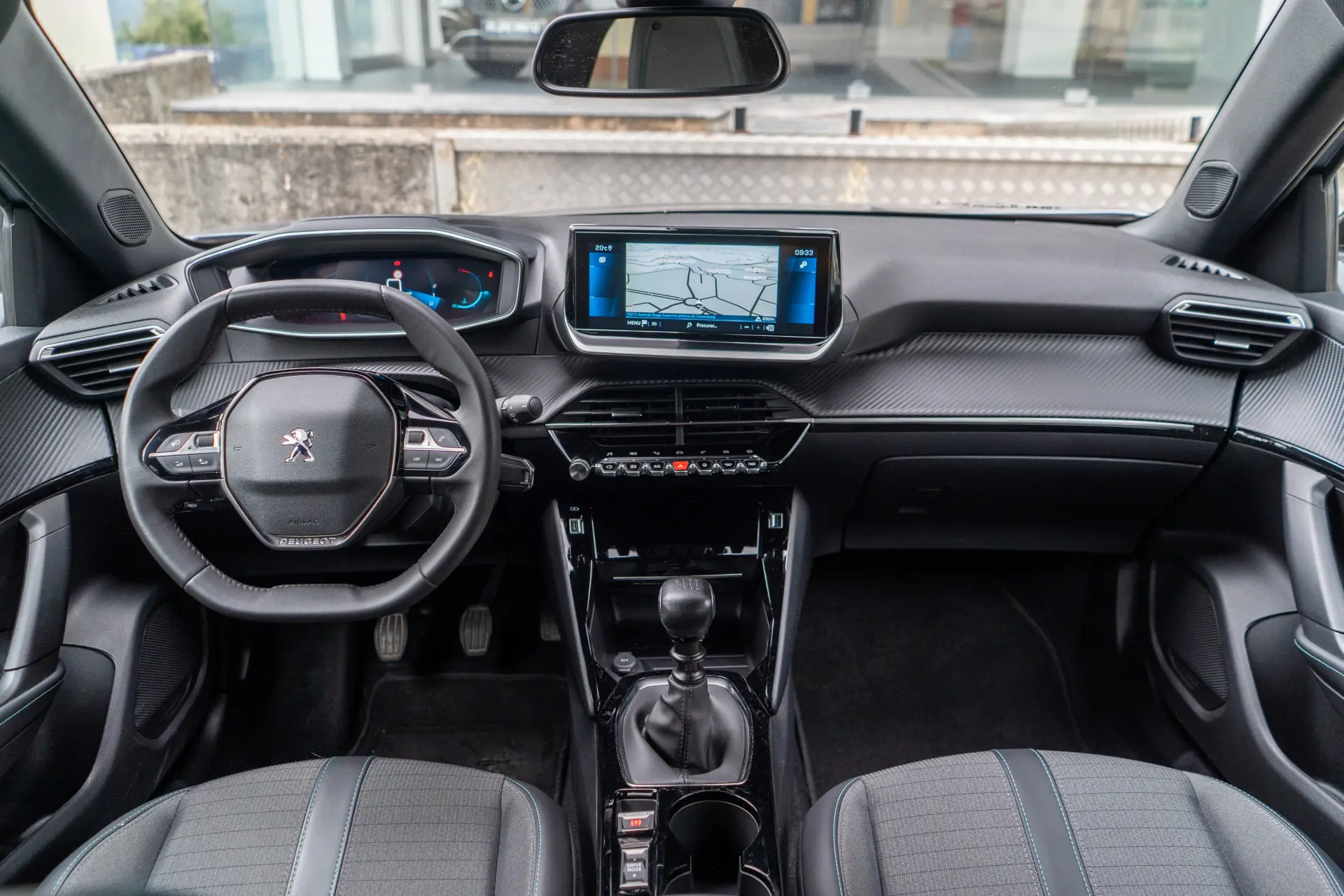 Peugeot 2008 1.2 PureTech Allure Pack 6