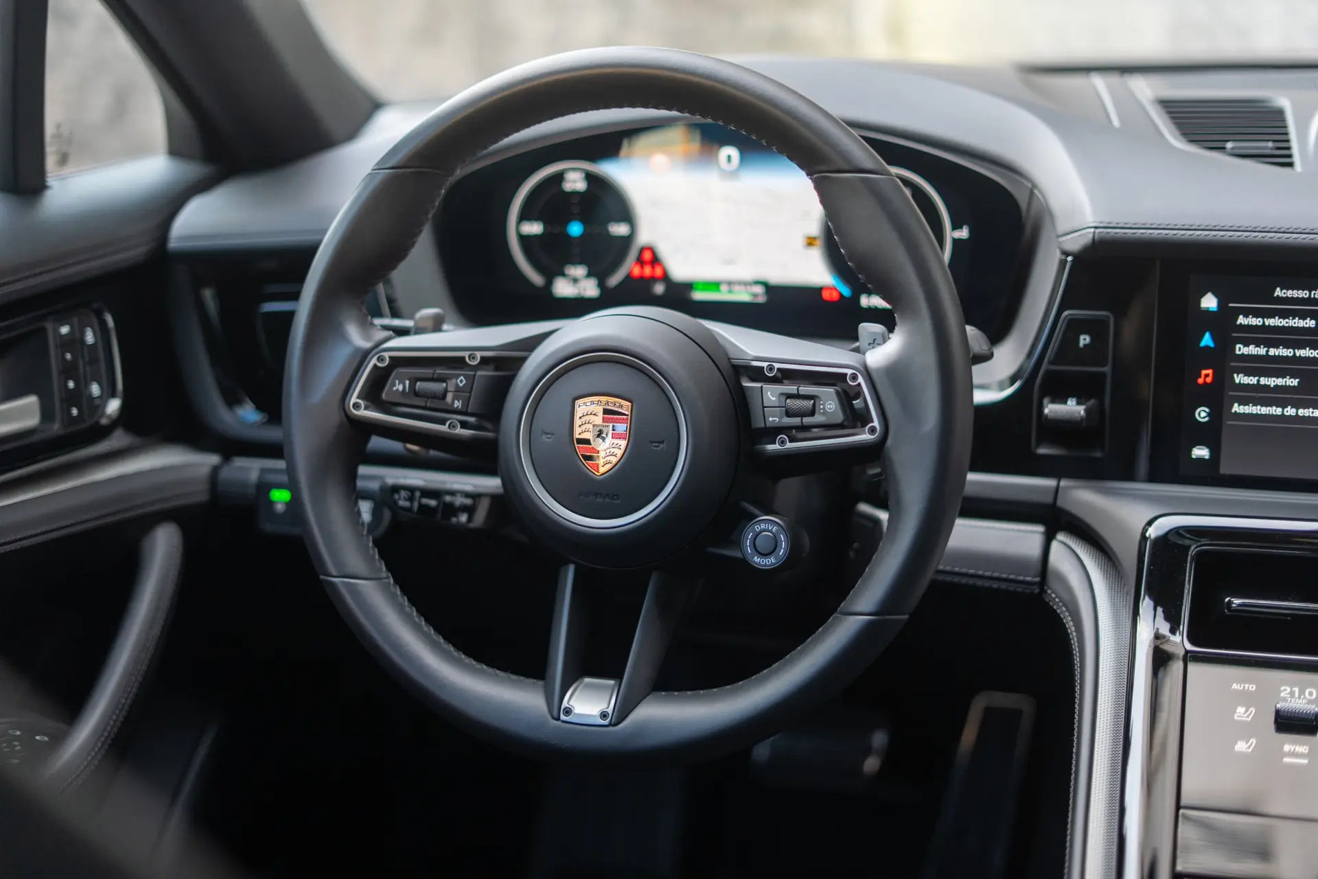 Porsche Panamera 4S E-Hybrid 8