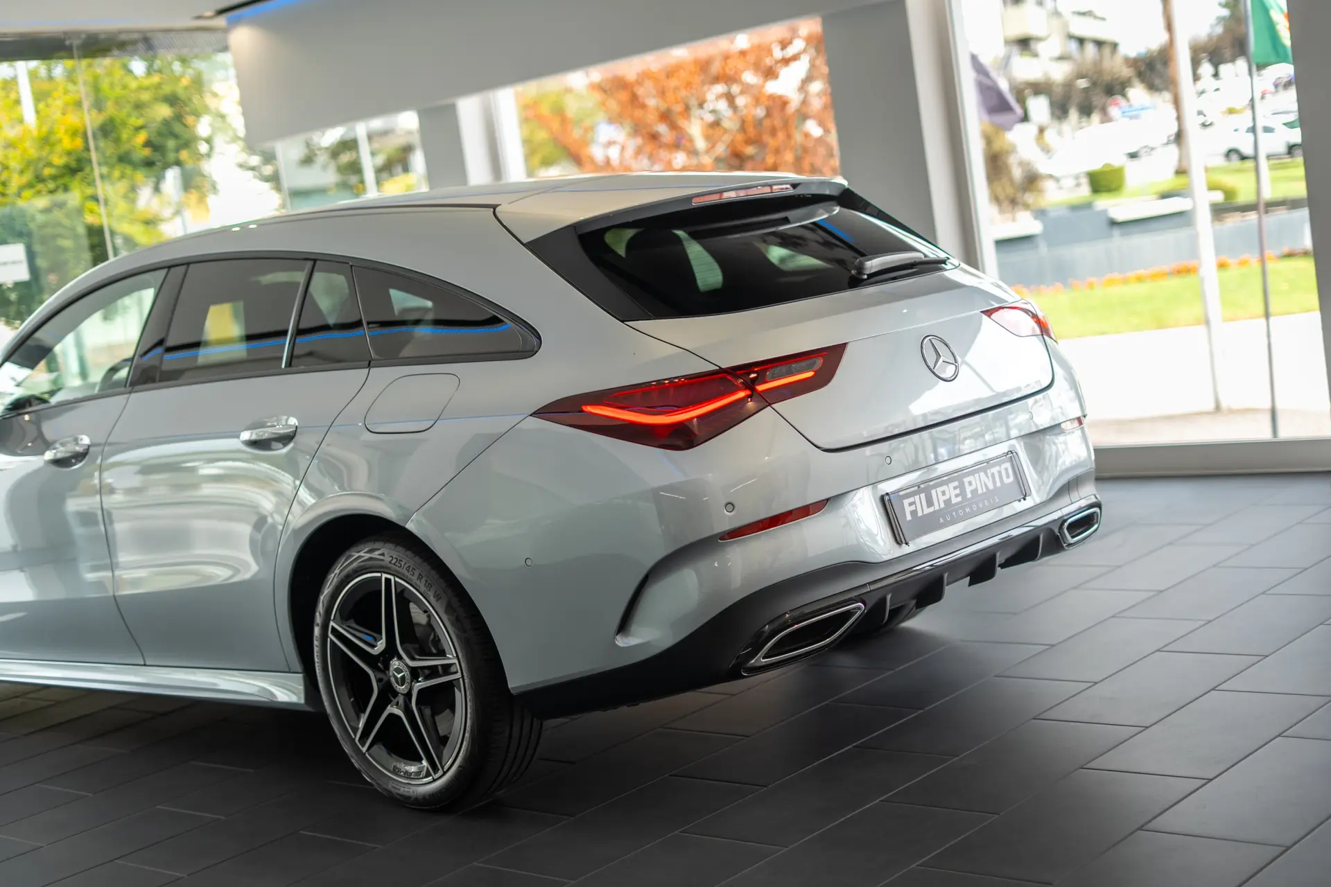 Mercedes-Benz CLA 250 e Shooting Brake AMG Line 104