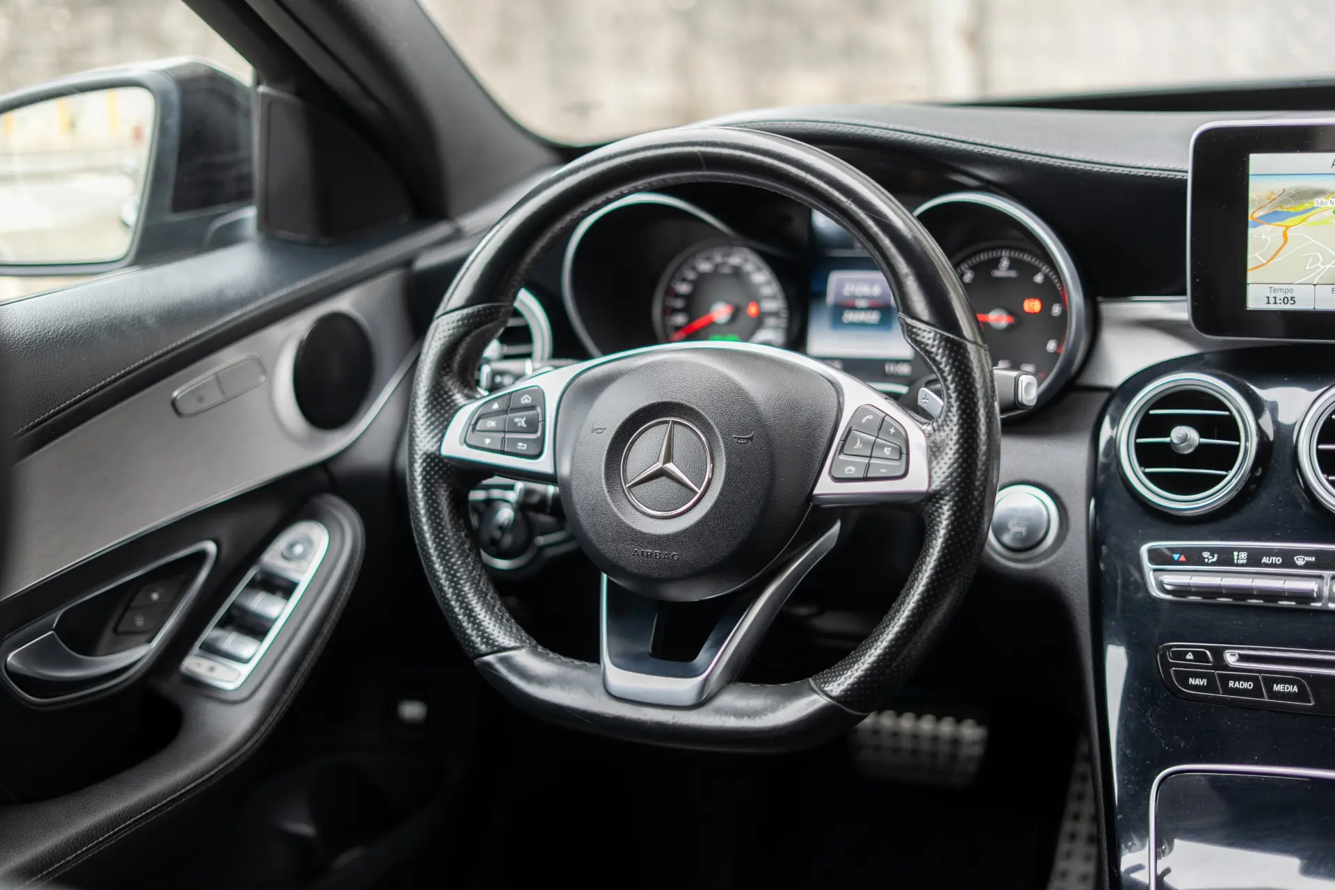 Mercedes-Benz C 220 d 4Matic Station 7G-TRONIC AMG Line 8