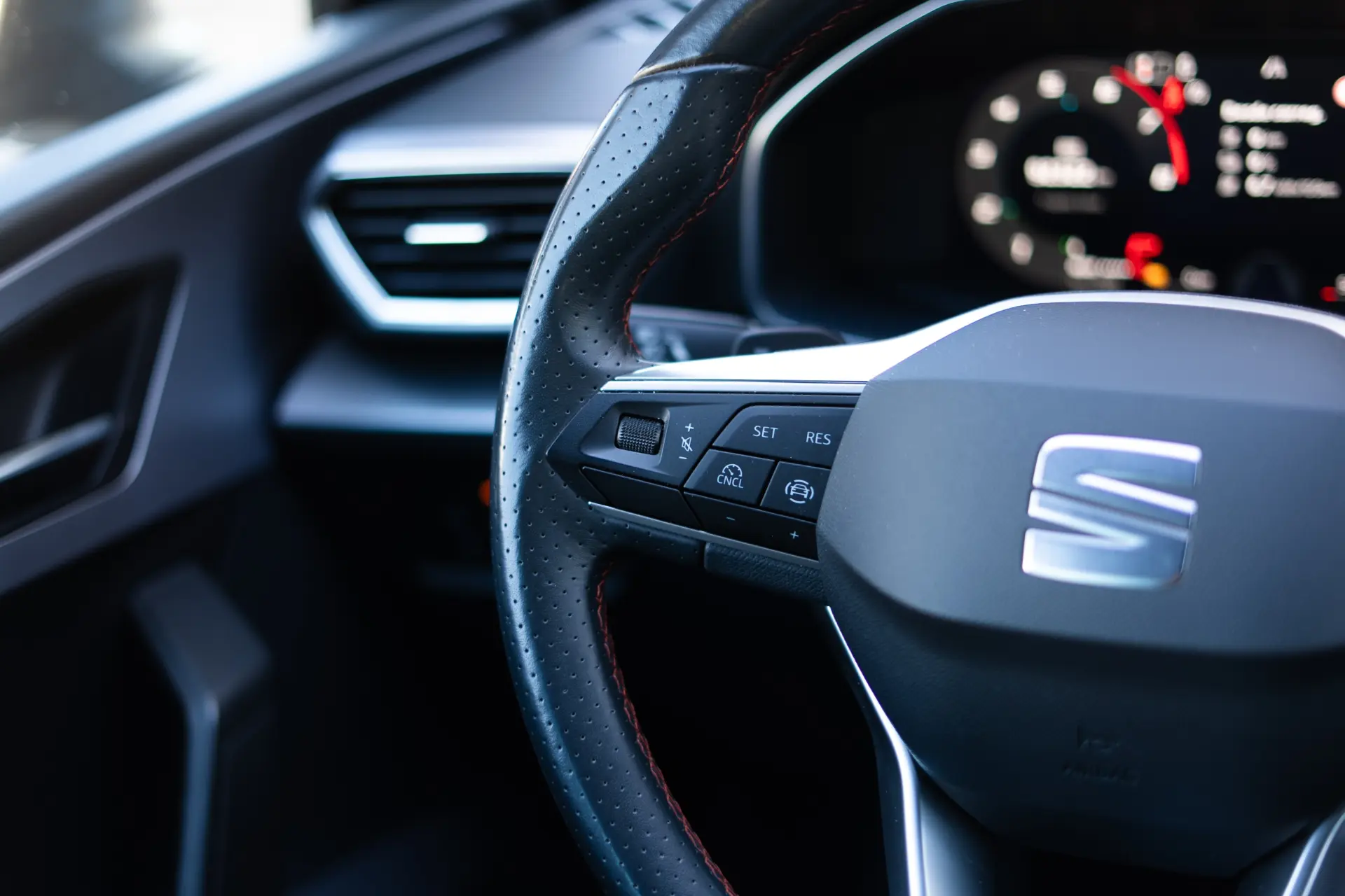 SEAT Leon ST 1.5 TSI e-Hybrid FR DSG 9