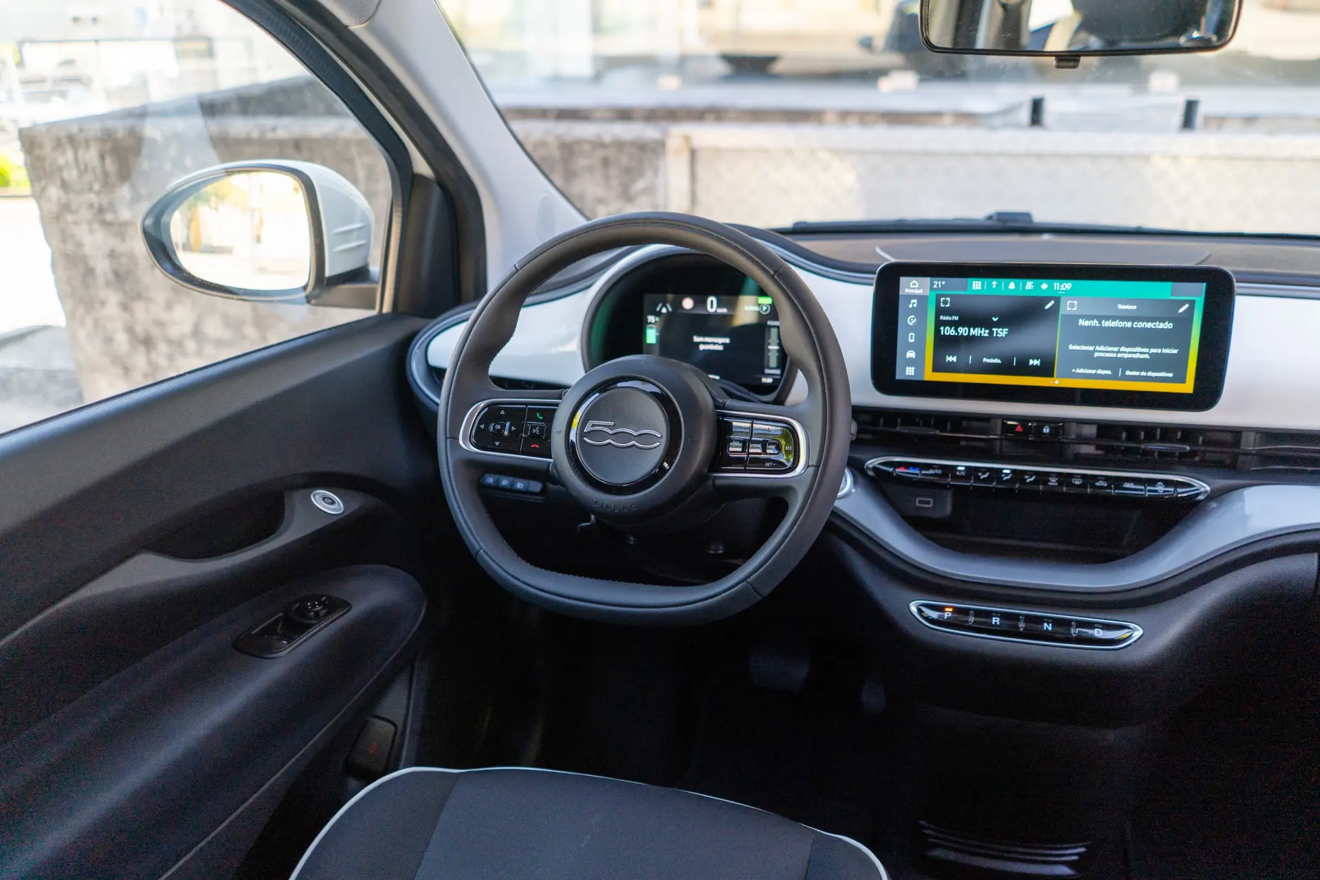 Fiat 500e 3 + 1 42 kWh 7