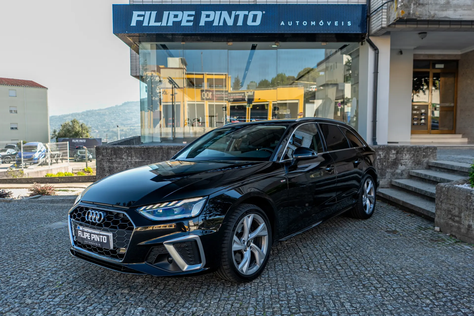 Audi A4 Avant 35 TDI S tronic S Line 1