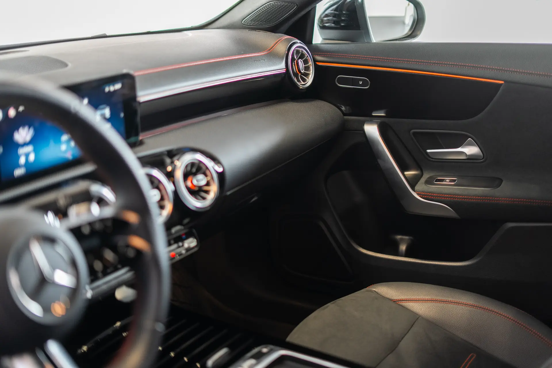 Mercedes-Benz CLA 250 e Shooting Brake AMG Line 72
