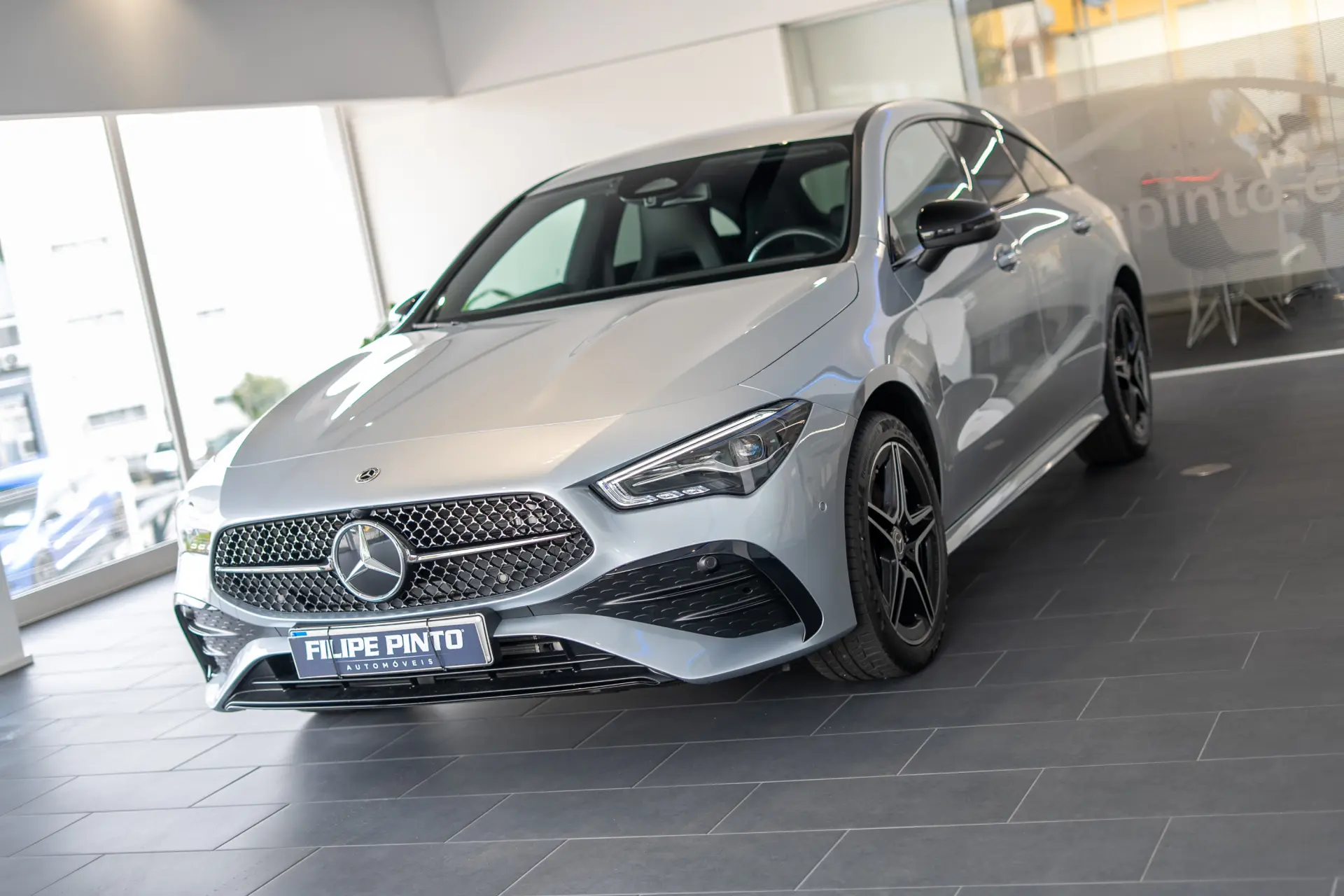 Mercedes-Benz CLA 250 e Shooting Brake AMG Line 113