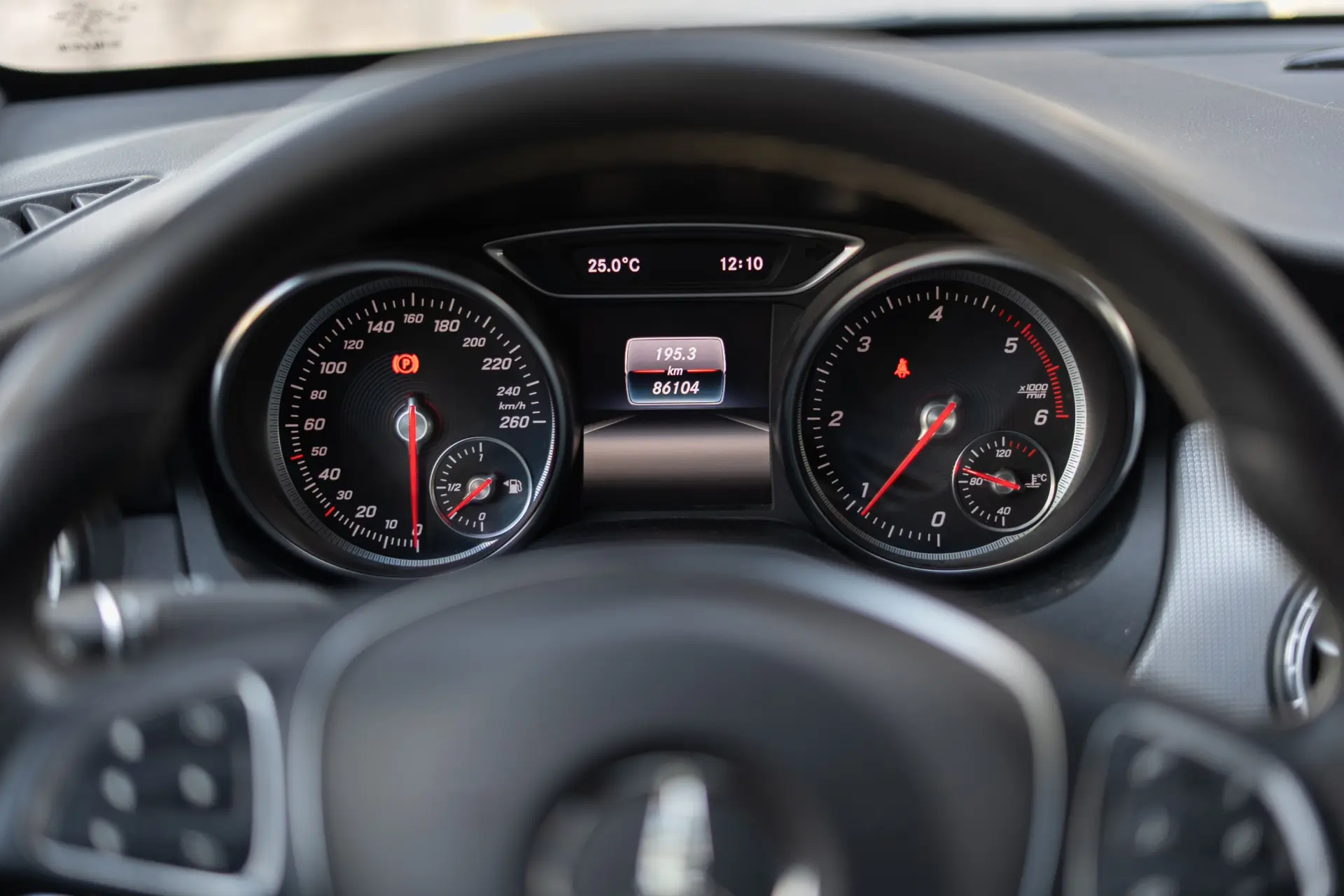 Mercedes-Benz CLA 180 d Urban 11