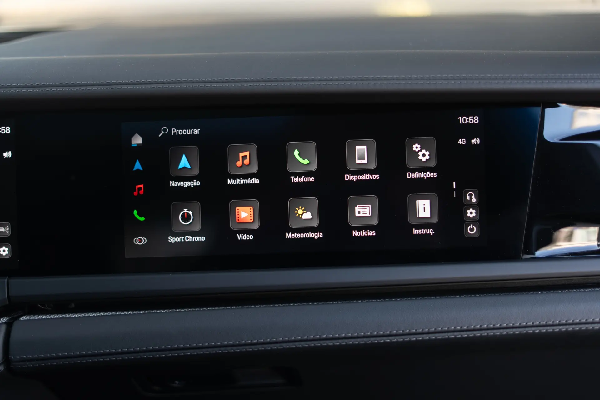 Porsche Panamera 4S E-Hybrid 32