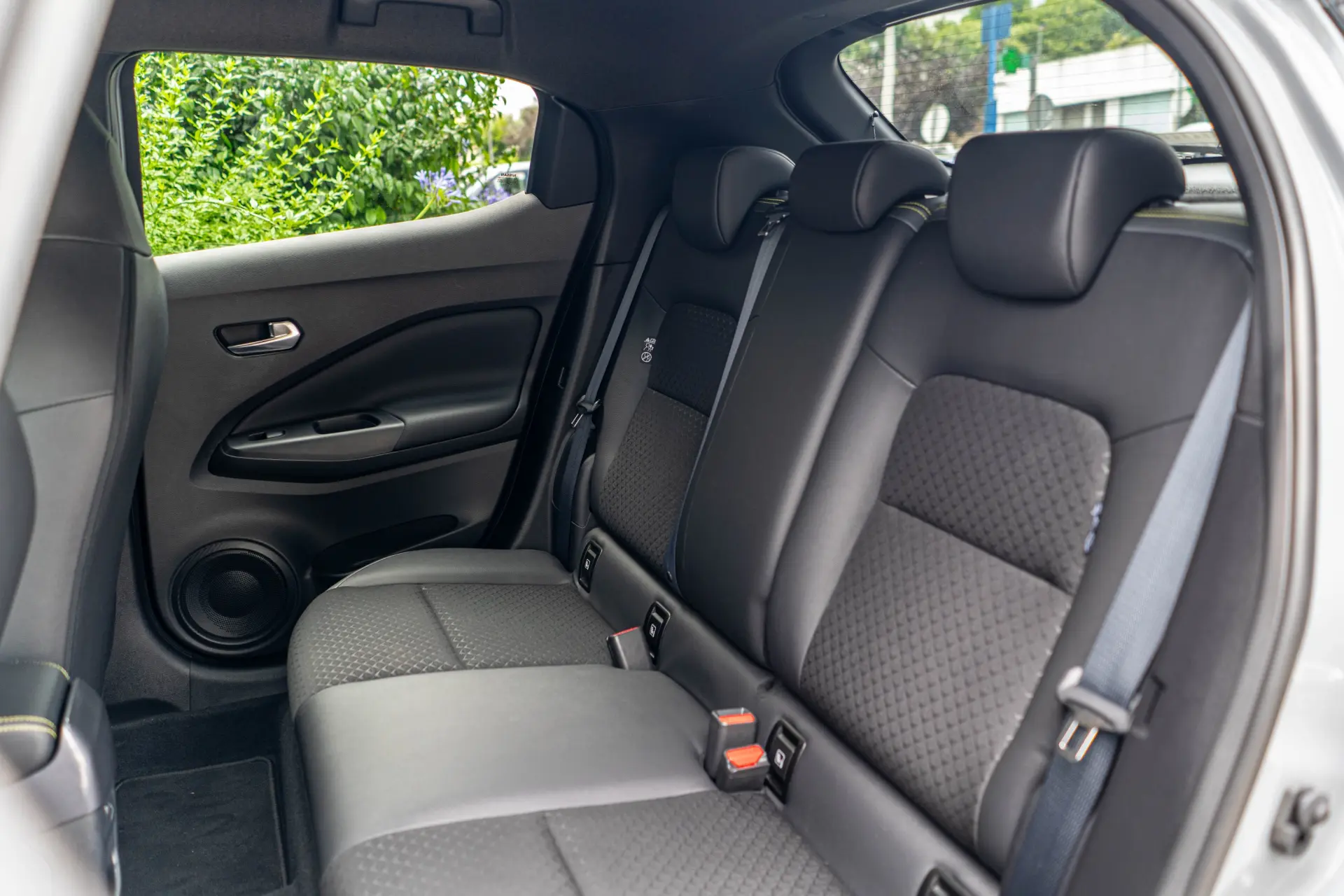 Nissan Juke 1.0 DIG-T Kiiro 40