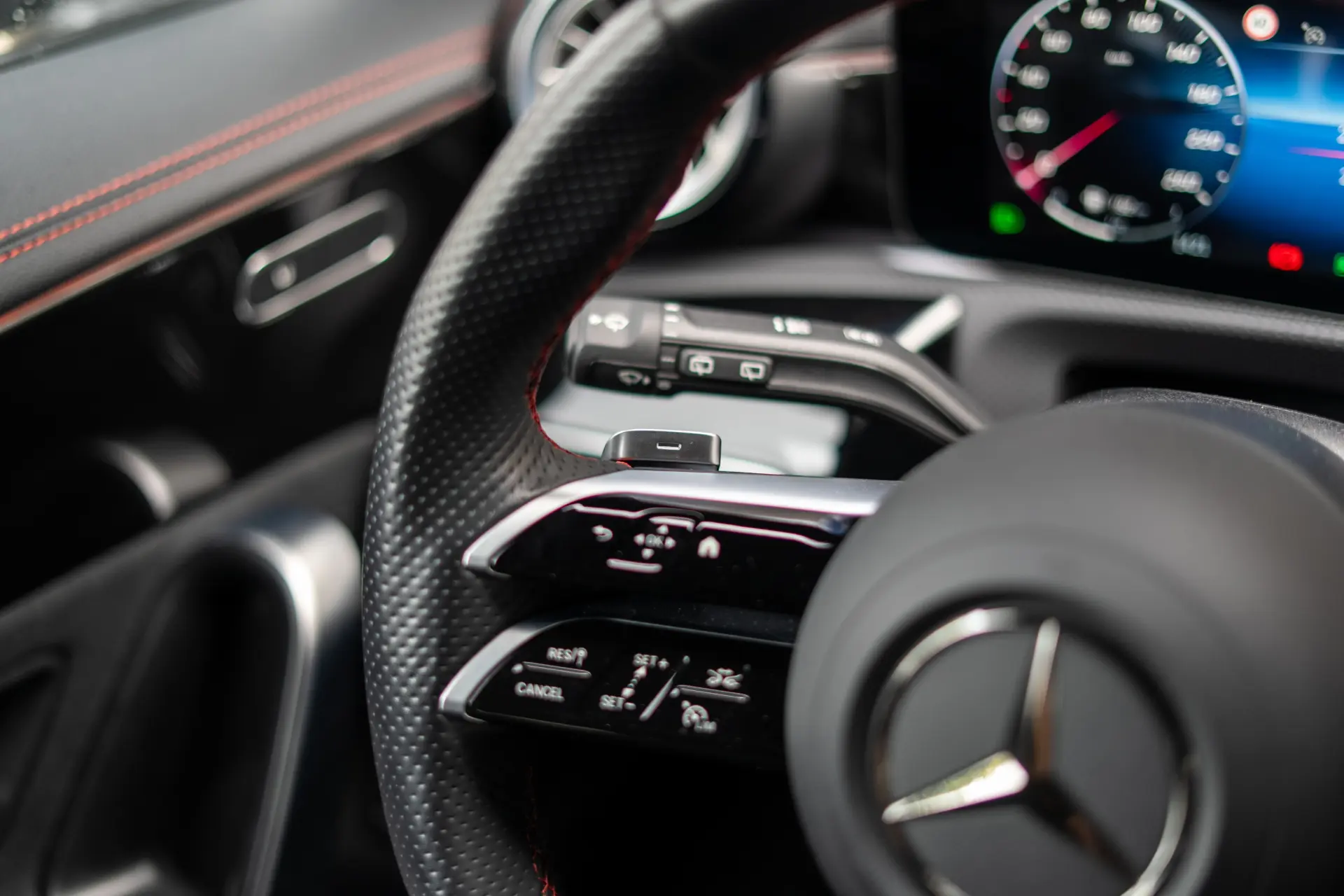 Mercedes-Benz CLA 250 e Shooting Brake AMG Line 11