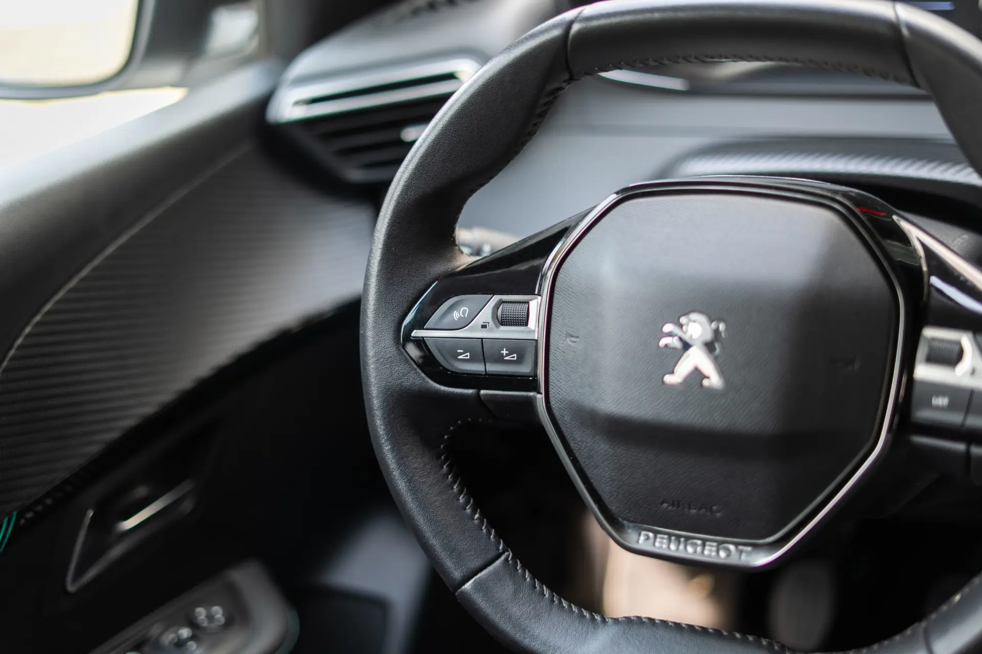 Peugeot 208 1.5 BlueHDi Allure Pack 9