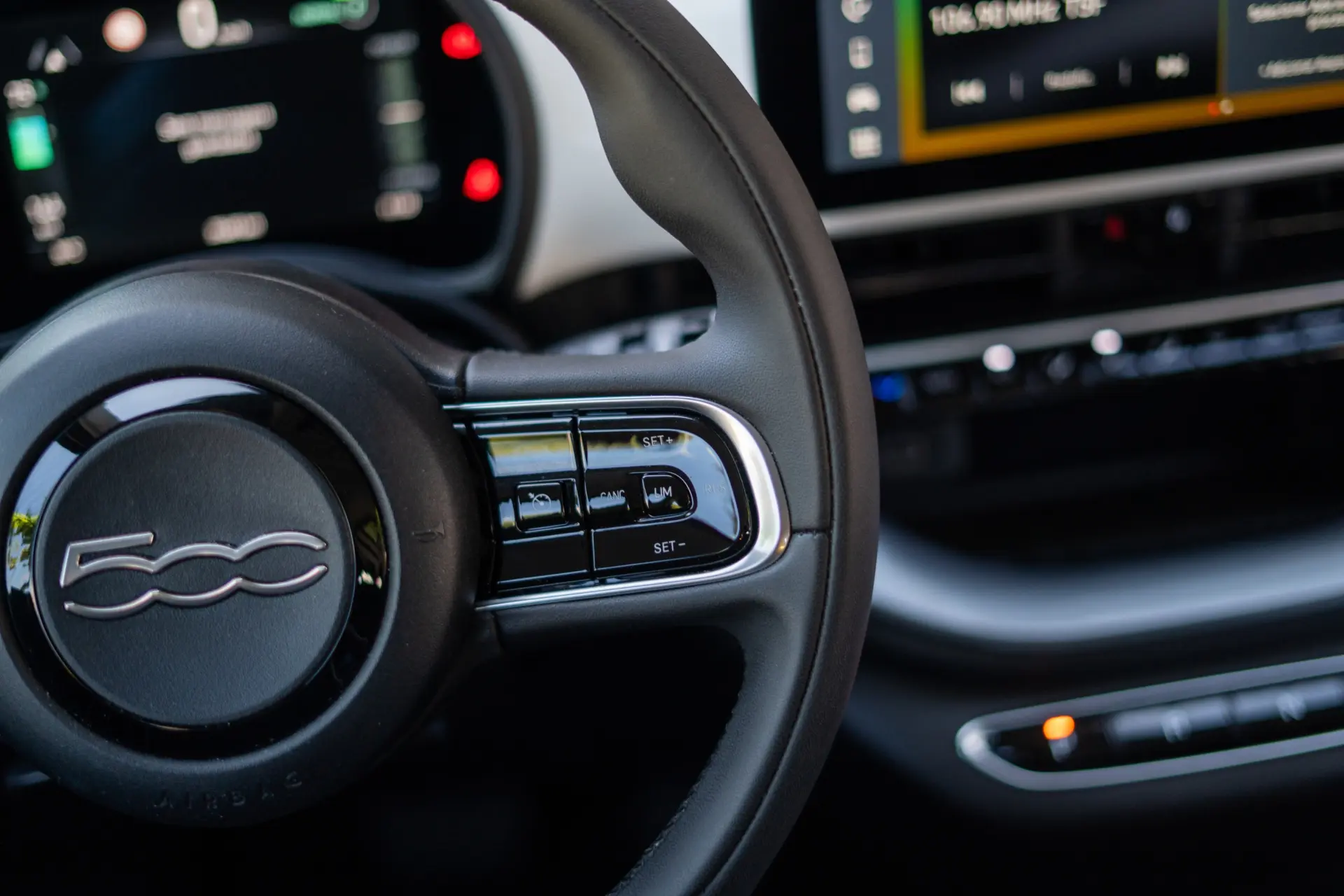 Fiat 500e 3 + 1 42 kWh 11