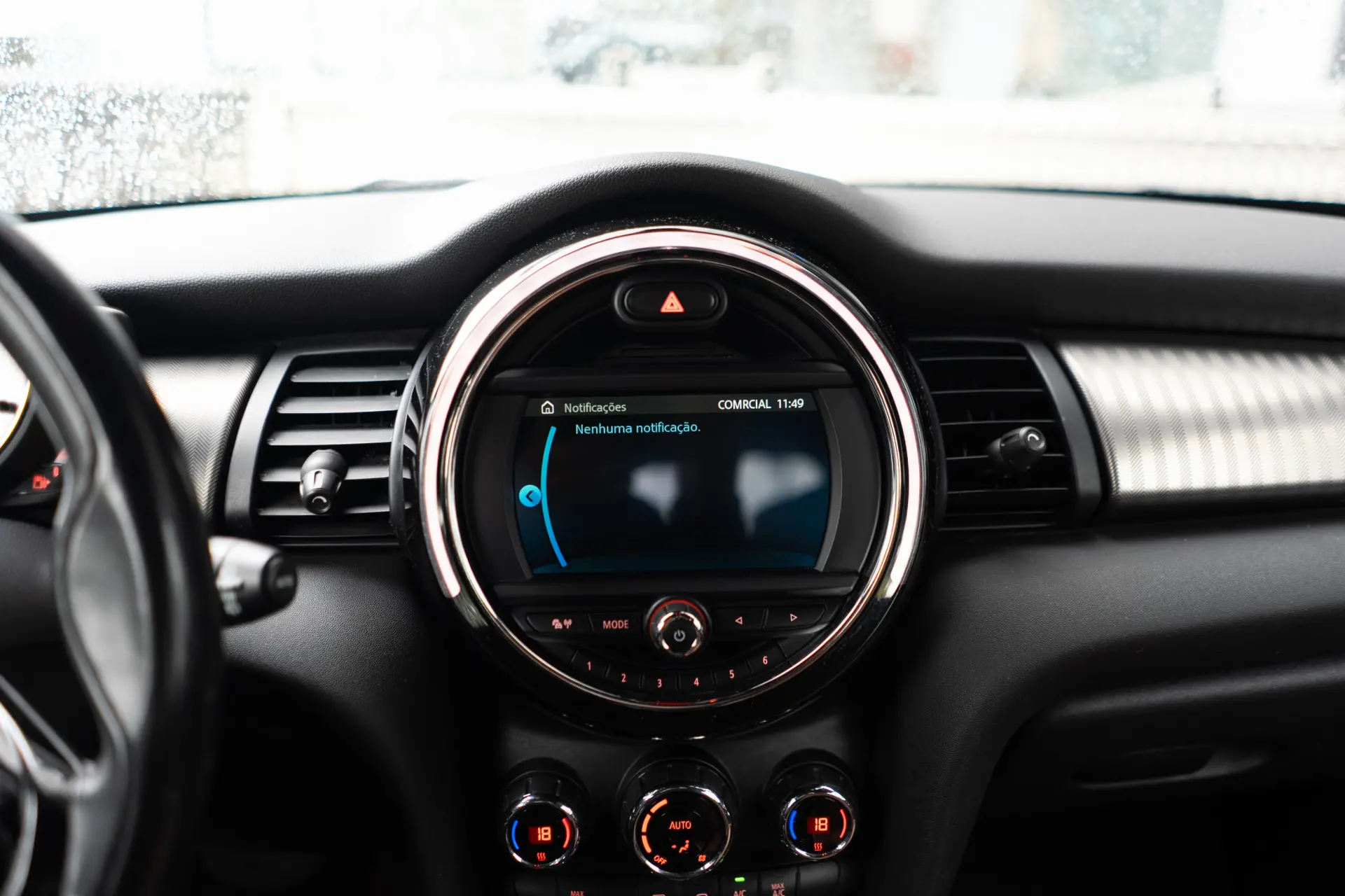 MINI 5 Portas Cooper D Auto 67