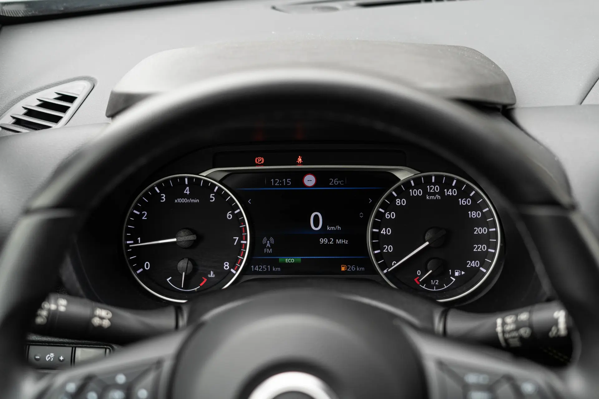 Nissan Juke 1.0 DIG-T Kiiro 11