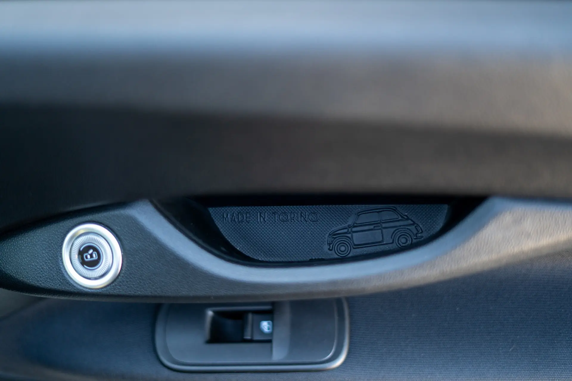 Fiat 500e 3 + 1 42 kWh 48