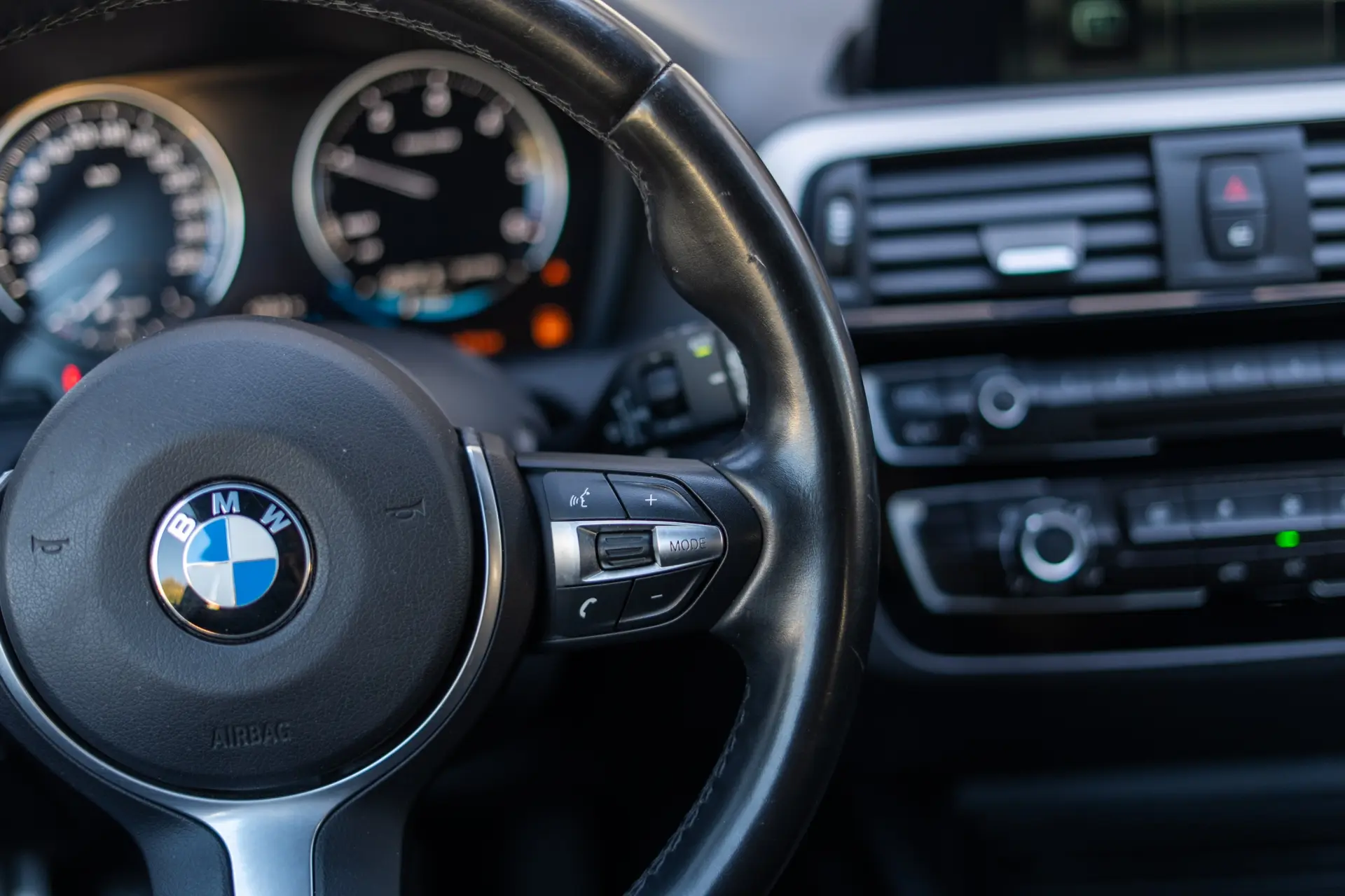 BMW 114 d Pack M Shadow 56