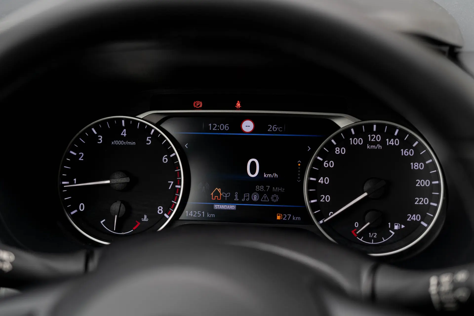 Nissan Juke 1.0 DIG-T Kiiro 16