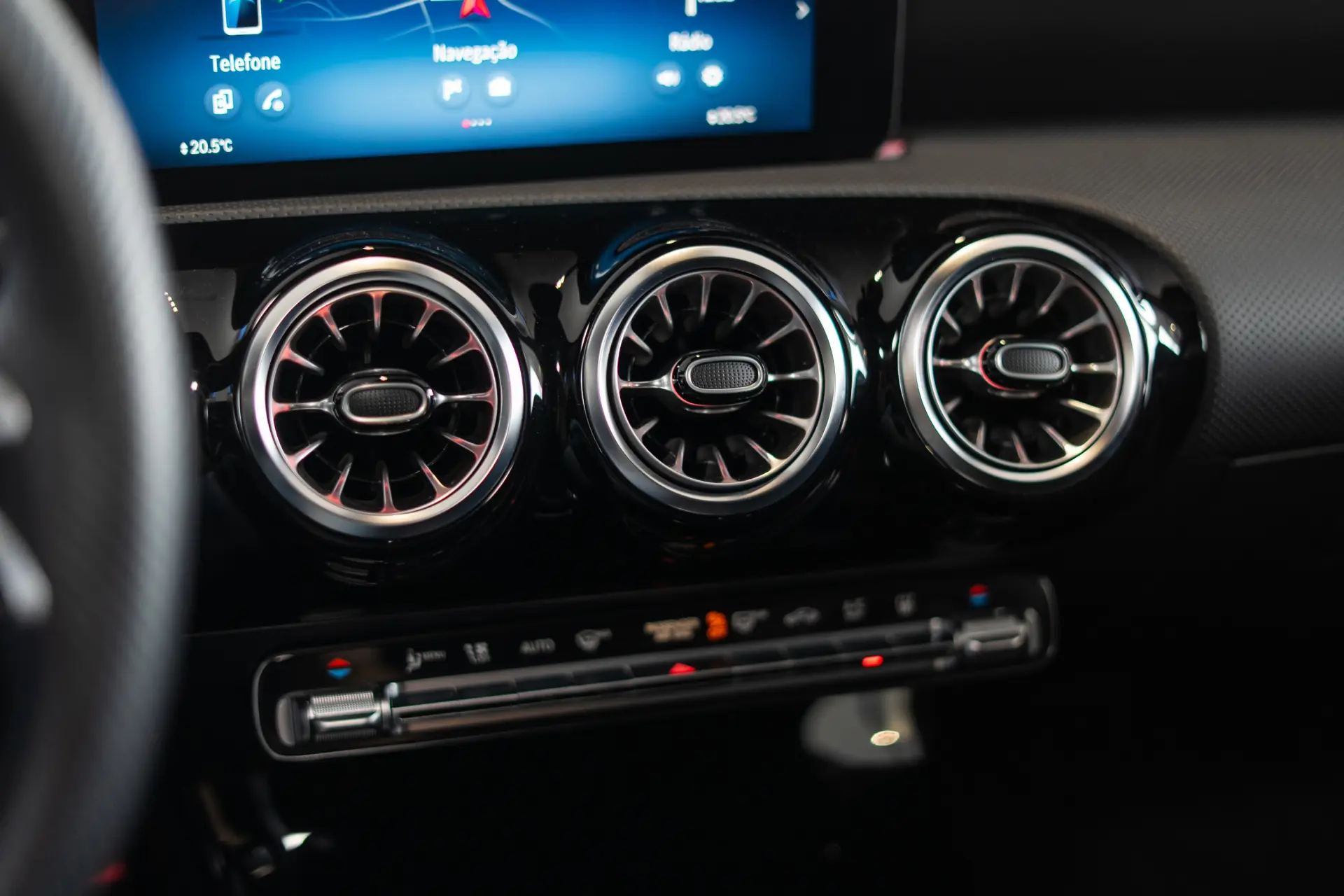 Mercedes-Benz CLA 250 e Shooting Brake AMG Line 59