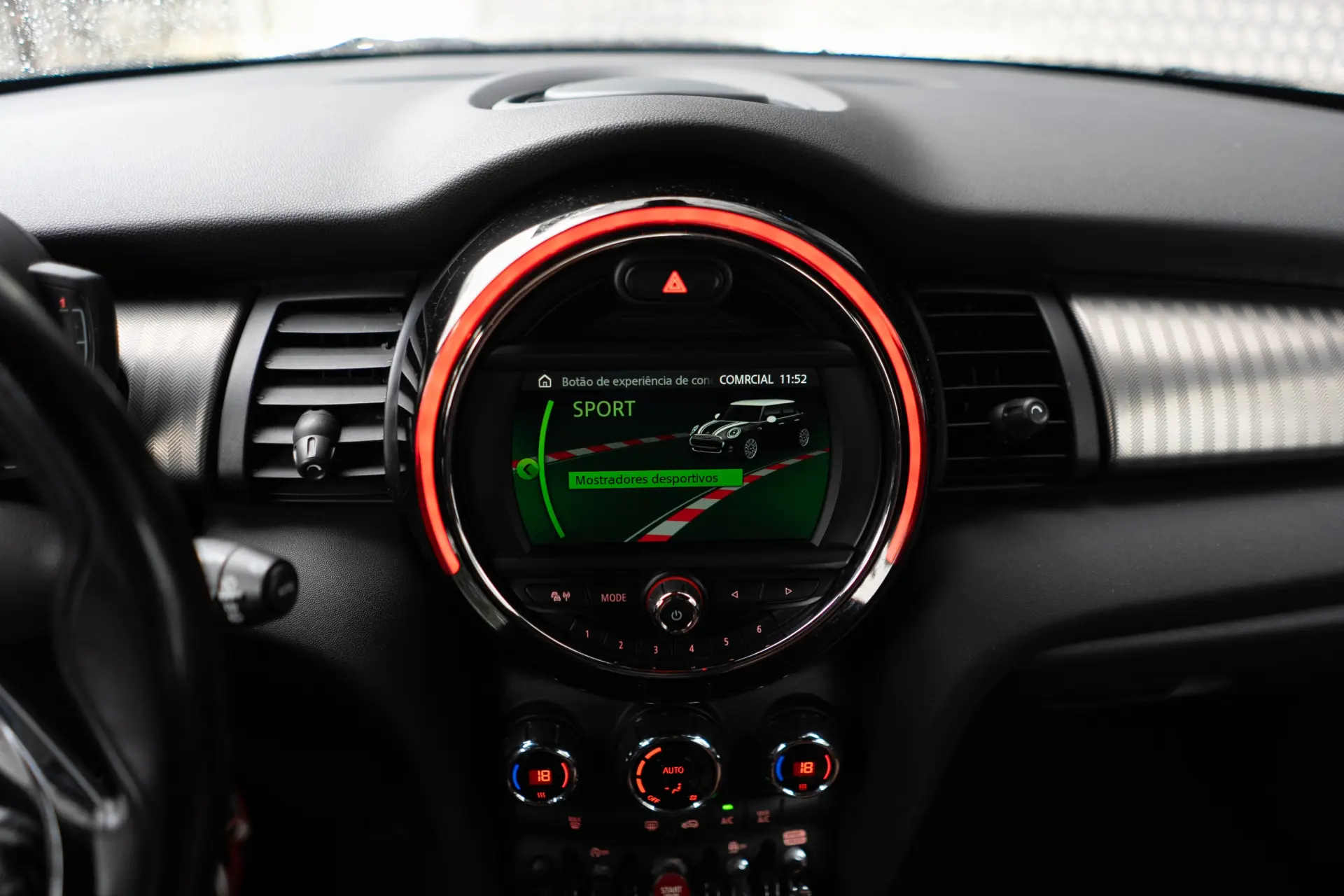 MINI 5 Portas Cooper D Auto 25