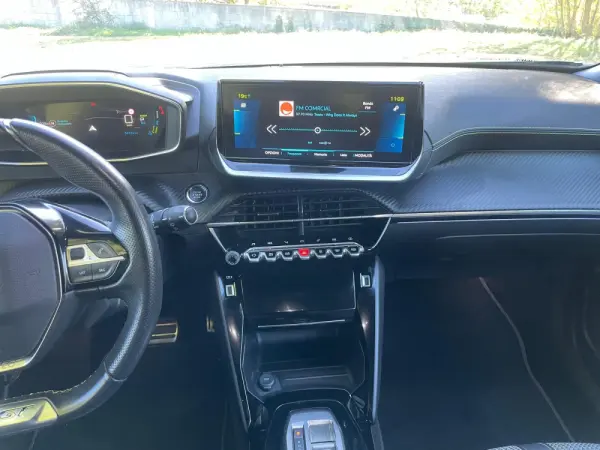 Peugeot e-2008 50 kWh GT 29