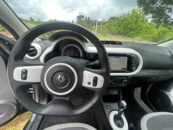 Renault Twingo E-Tech 27.5 kWh Evolution Autonomia Urbana 17