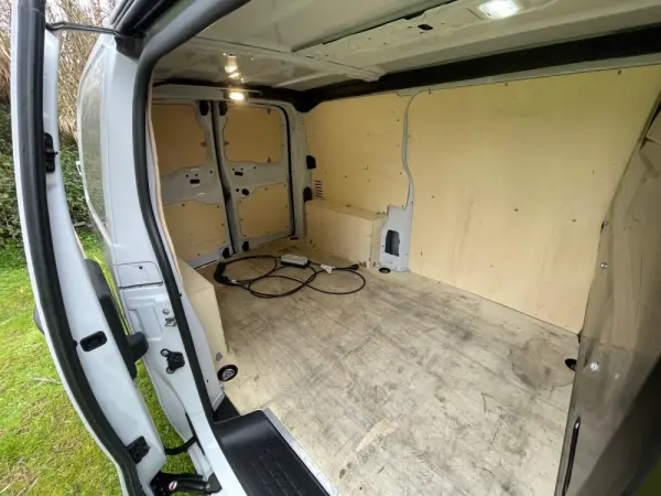 Citroën e-Jumpy Longa (75-kWh) 23