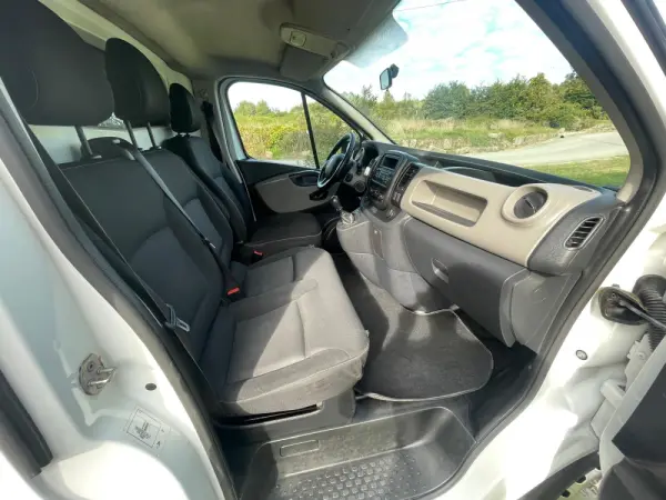 Renault Trafic Combi L1H1 Authentique 59