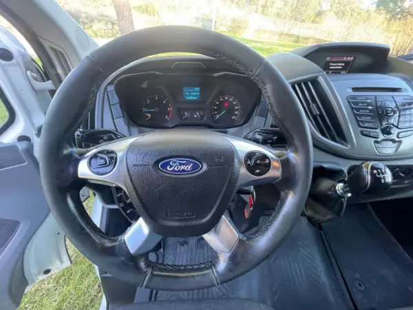 Ford Transit 28