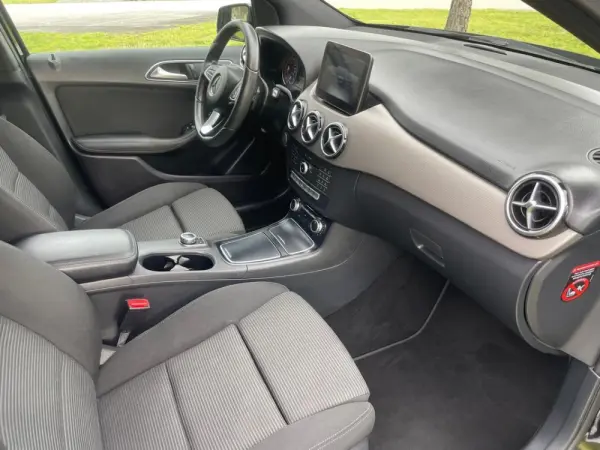 Mercedes-Benz B 180 (CDI) d 7G-DCT Urban 10